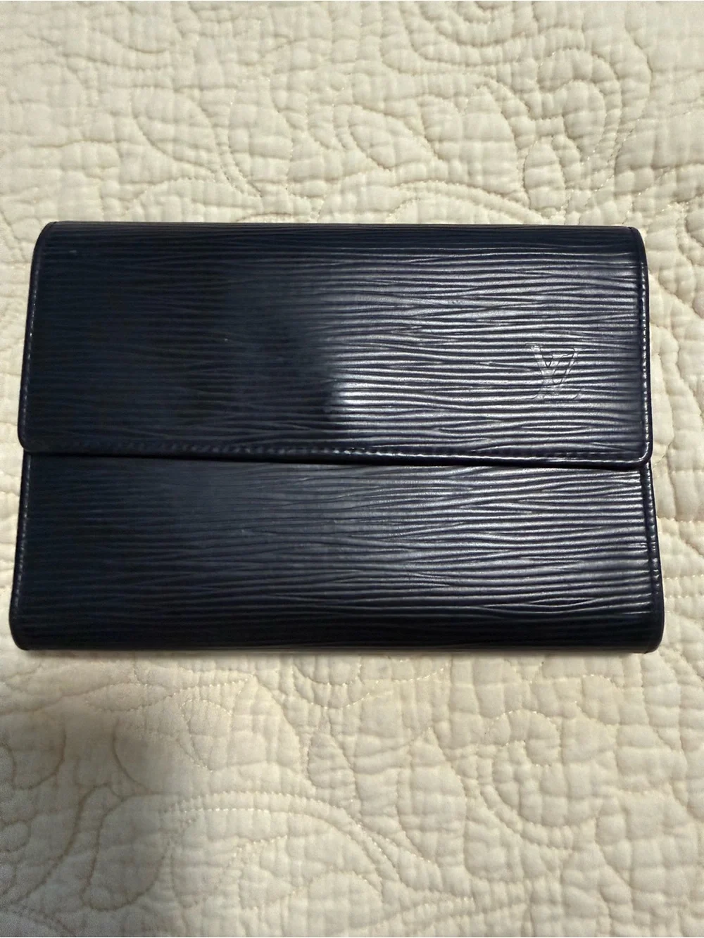 Louis Vuitton Black Epi Trifold Leather Wallet! Like New w/COA